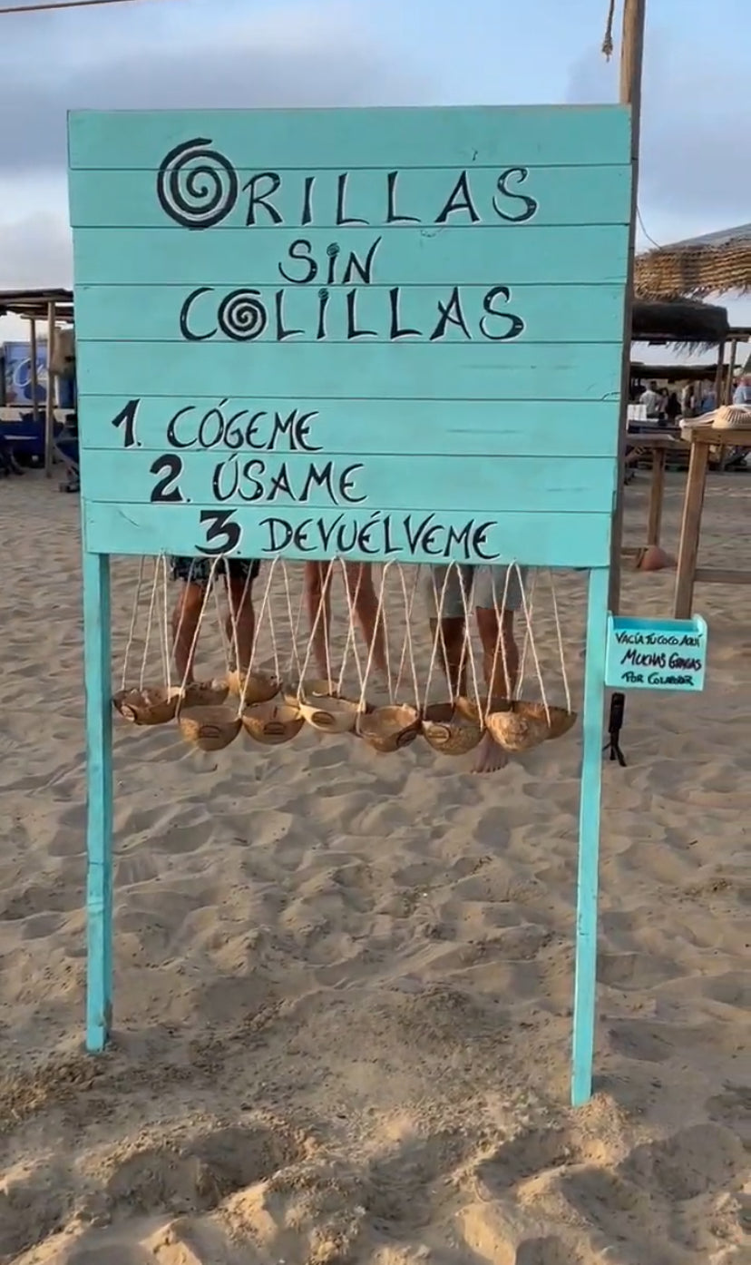 Cargar video: En FLUYO estamos concienciados con la limpieza de nuestras playas y por eso estamos creando proyectos con materiales 100% reciclado para la conservación y limpieza de nuestras playas con nuestros ceniceros de cocos para conseguir UNA ORILLA SIN COLILLAS